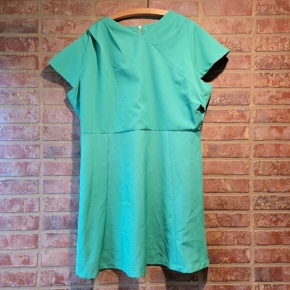 Alexia Admor Karin Trumpet Dress Green 1x NWOT - Picture 2 of 6